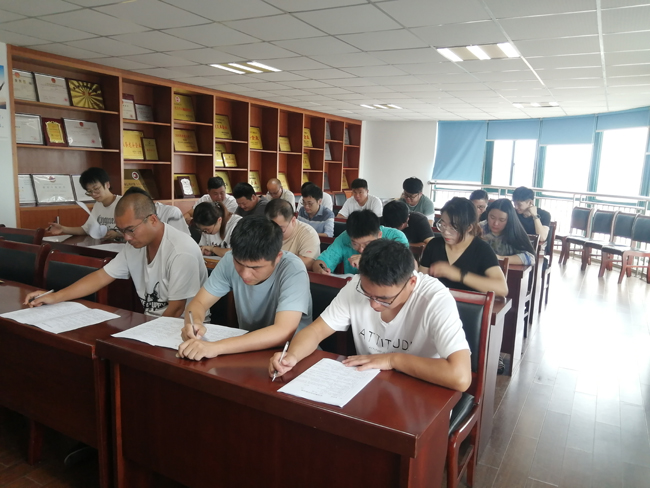 以考促學、以學促廉